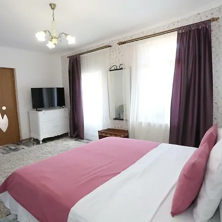 Union Square 2 By Nux Apartament *