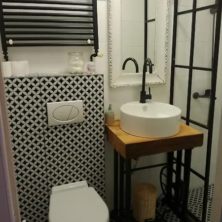 Union Square 2 By Nux