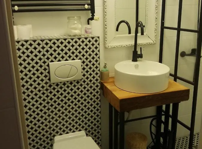 Union Square 2 By Nux *